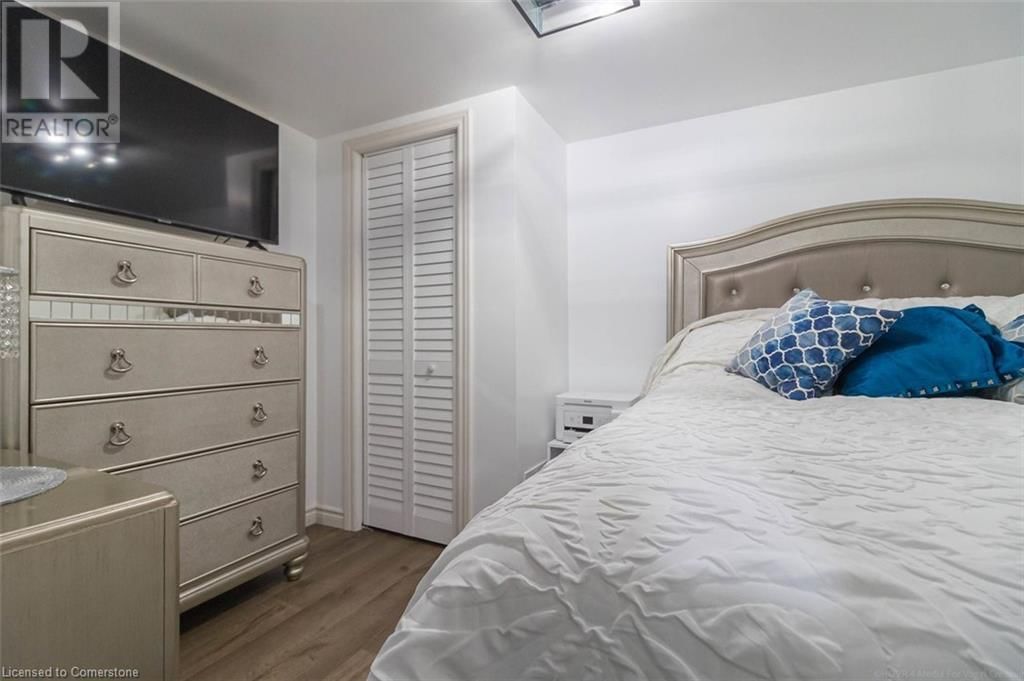 365 ELEANOR PLACE Image 35