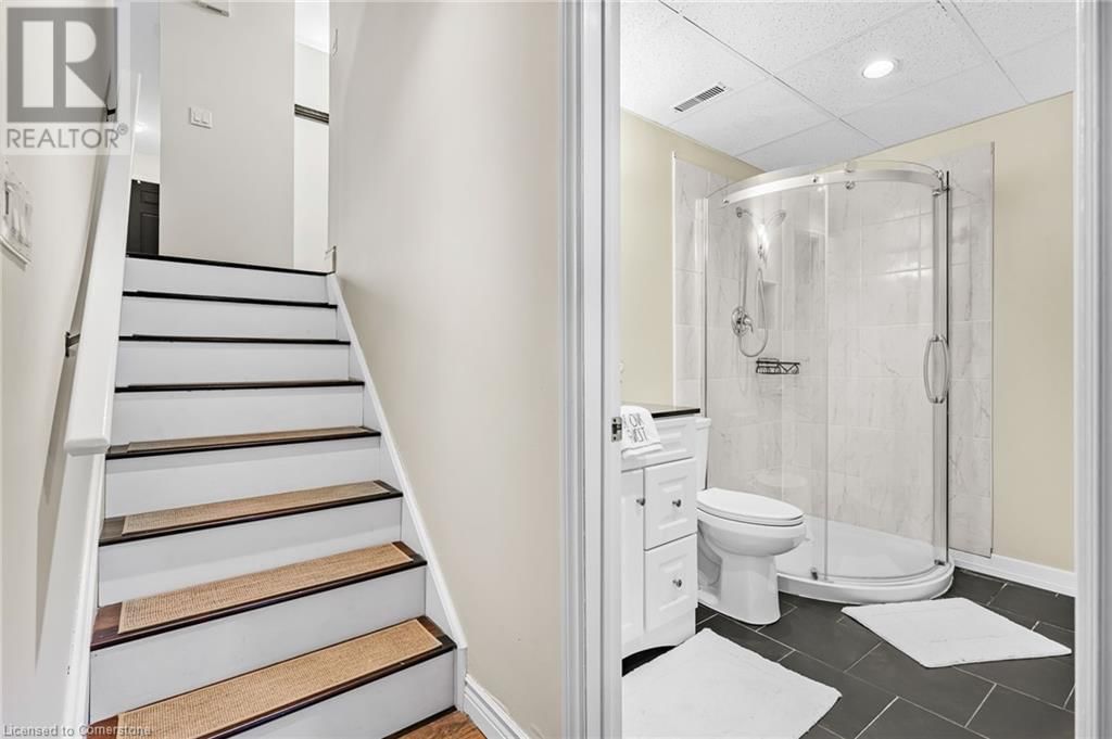 4534 DUFFERIN AVENUE Image 22