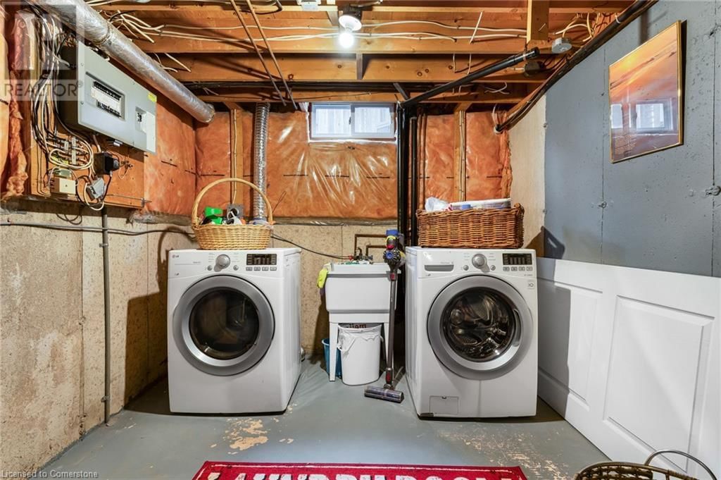 4534 DUFFERIN AVENUE Image 30