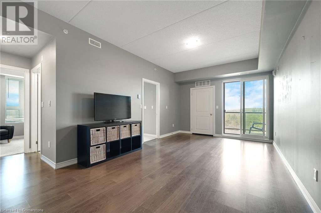 312 - 1280 GORDON STREET Image 20