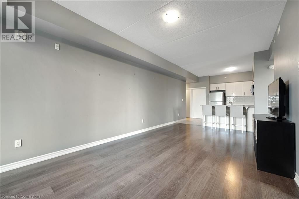 312 - 1280 GORDON STREET Image 23