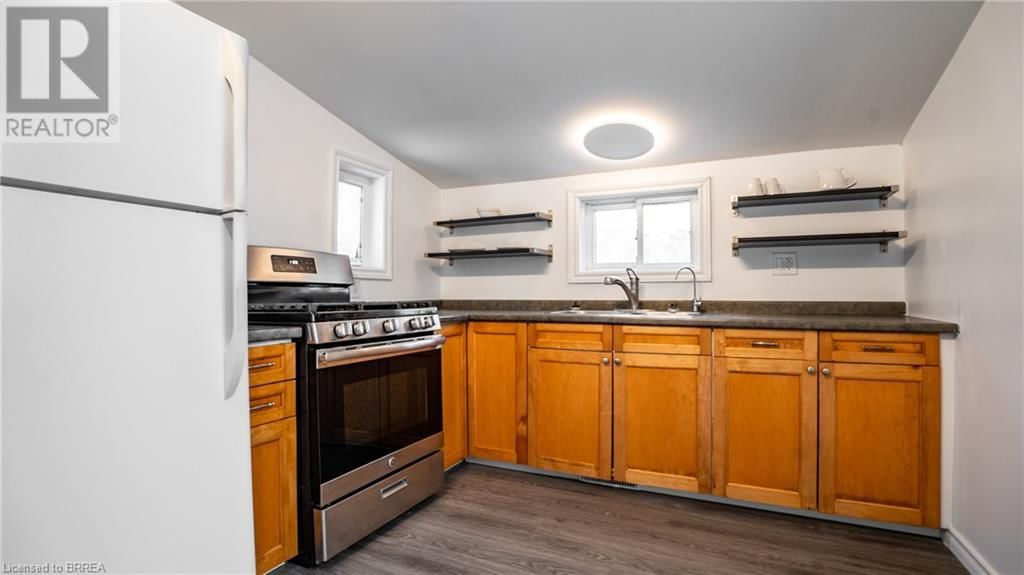 136 BURWELL STREET Image 5