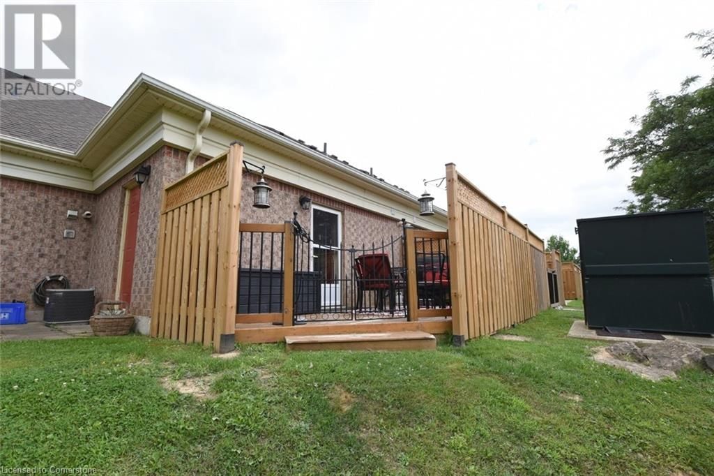 2 - 60 NATALIA AVENUE Image 18