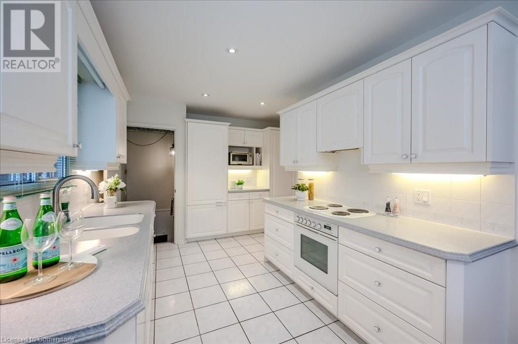 46 GILMOUR CRESCENT Image 13