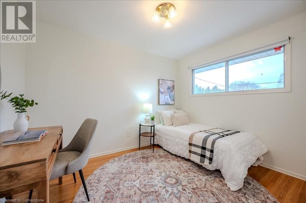 46 GILMOUR CRESCENT Image 22