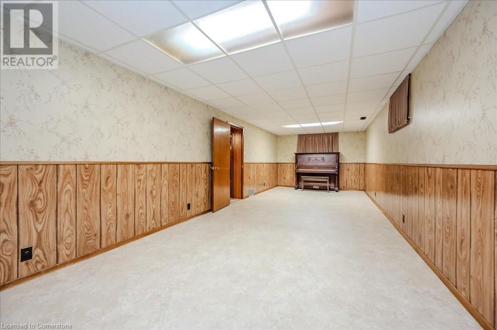 46 GILMOUR CRESCENT Image 26