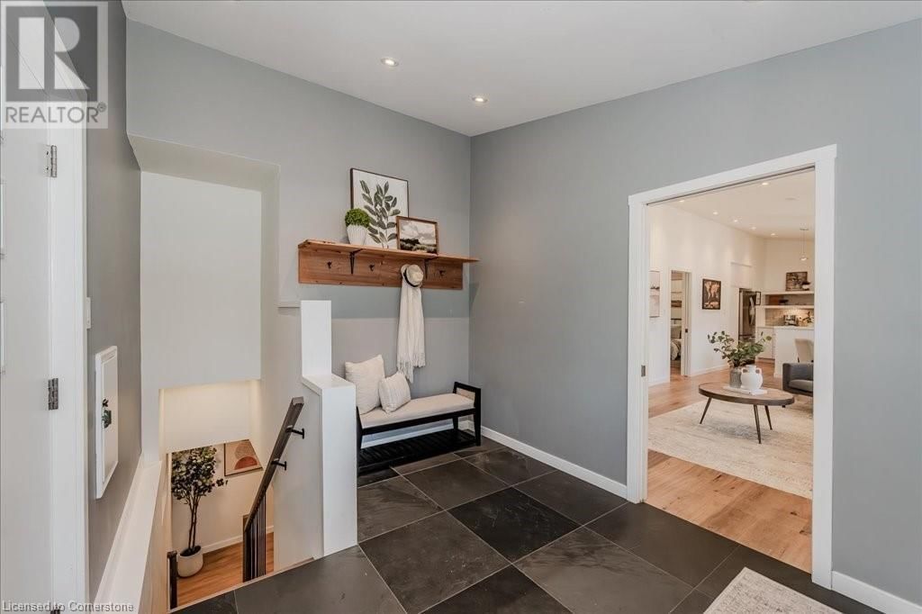 532 DUNBAR ROAD Image 24