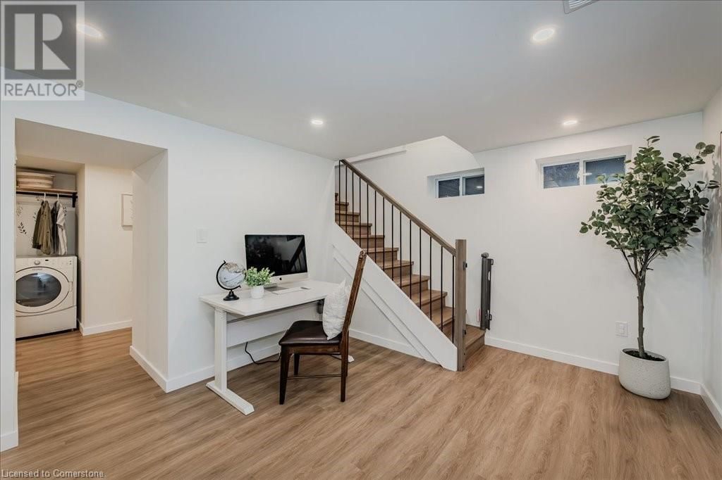532 DUNBAR ROAD Image 25