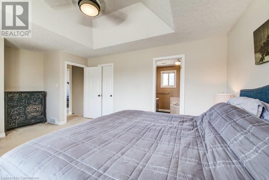 705 LAVERY STREET Image 29