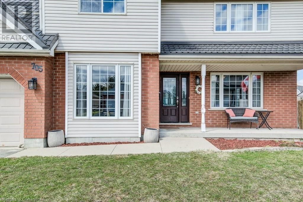 705 LAVERY STREET Image 4