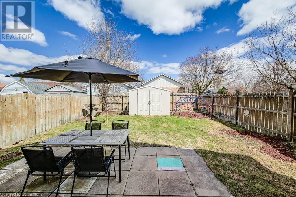705 LAVERY STREET Image 43