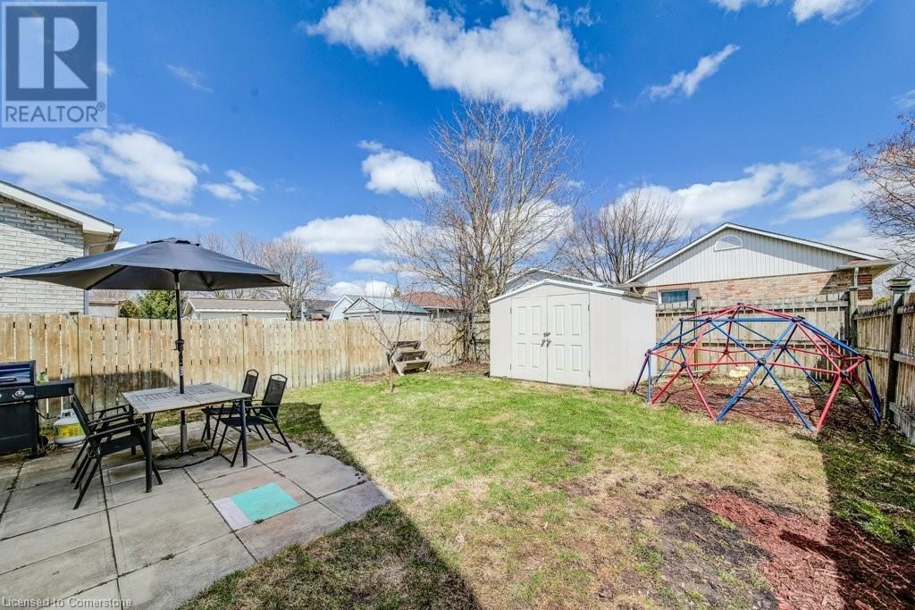 705 LAVERY STREET Image 44