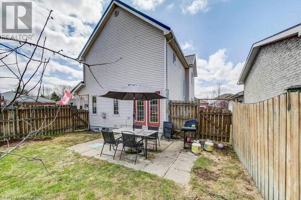 705 LAVERY STREET Image 46