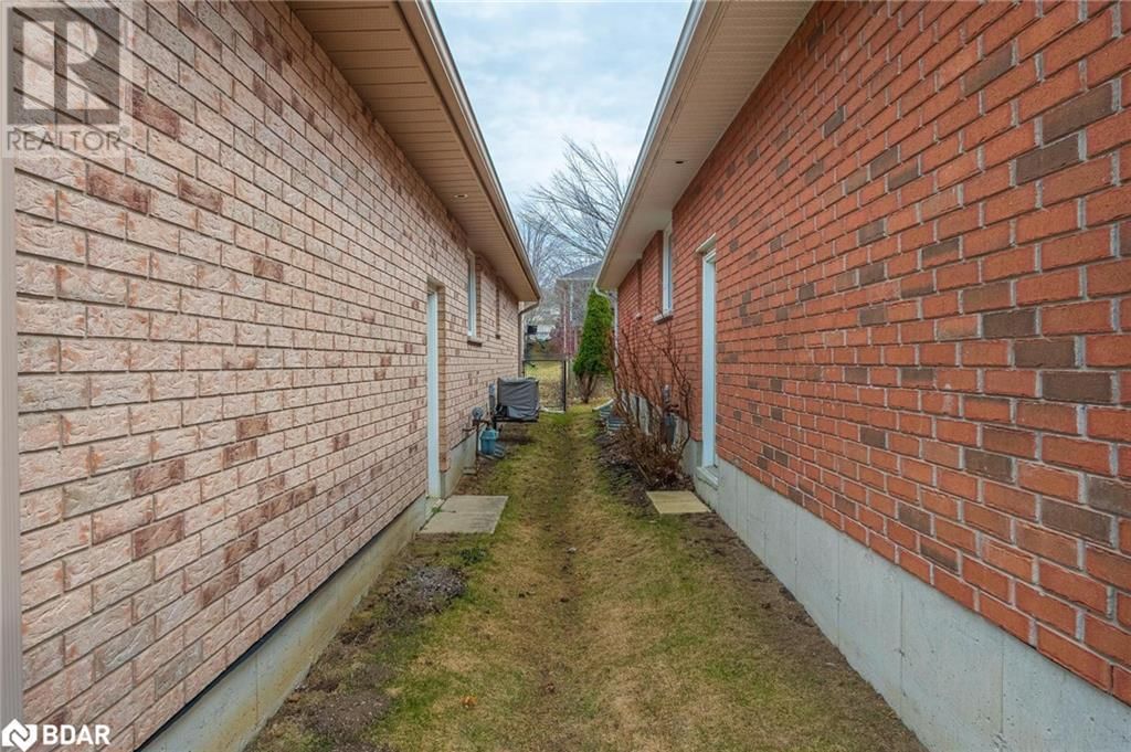 1638 RAVENWOOD DRIVE Image 49