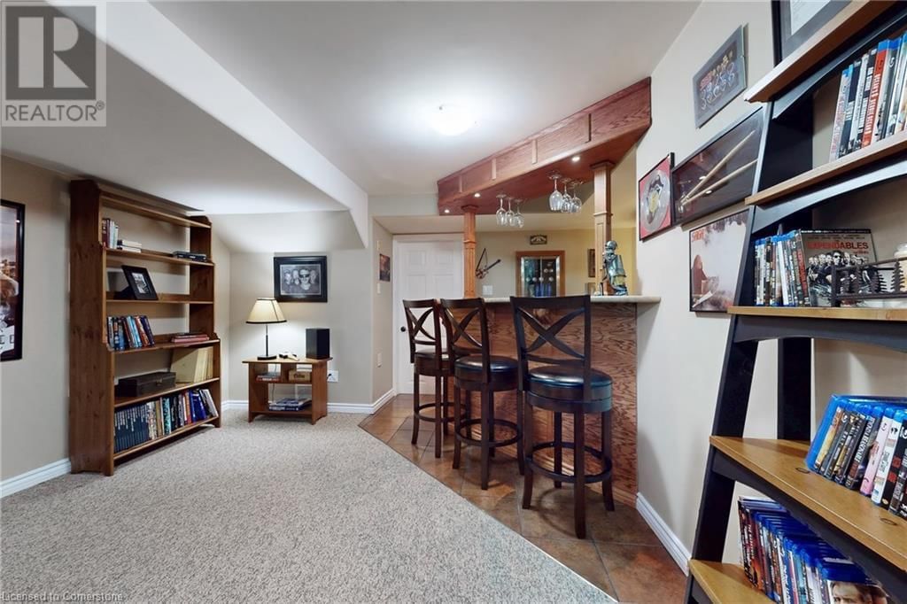 530 BURNETT AVENUE Image 39