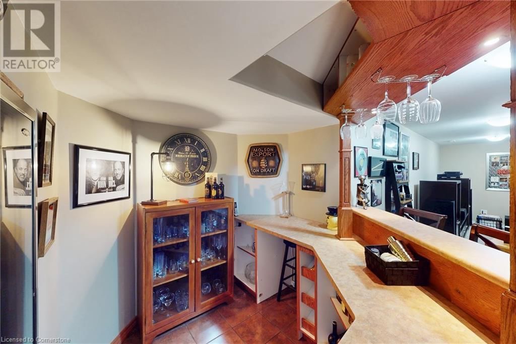 530 BURNETT AVENUE Image 40
