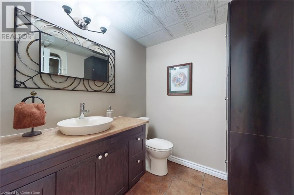 530 BURNETT AVENUE Image 41