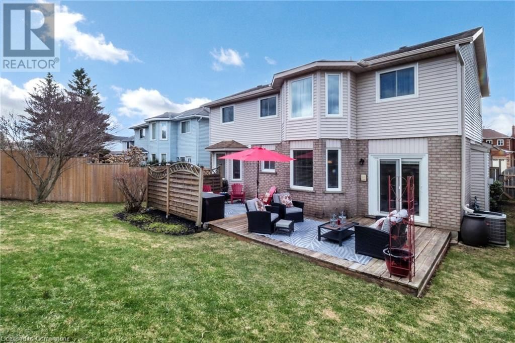 530 BURNETT AVENUE Image 46
