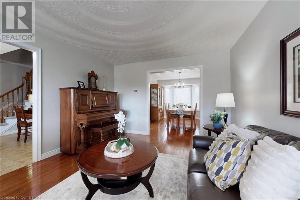 530 BURNETT AVENUE Image 5