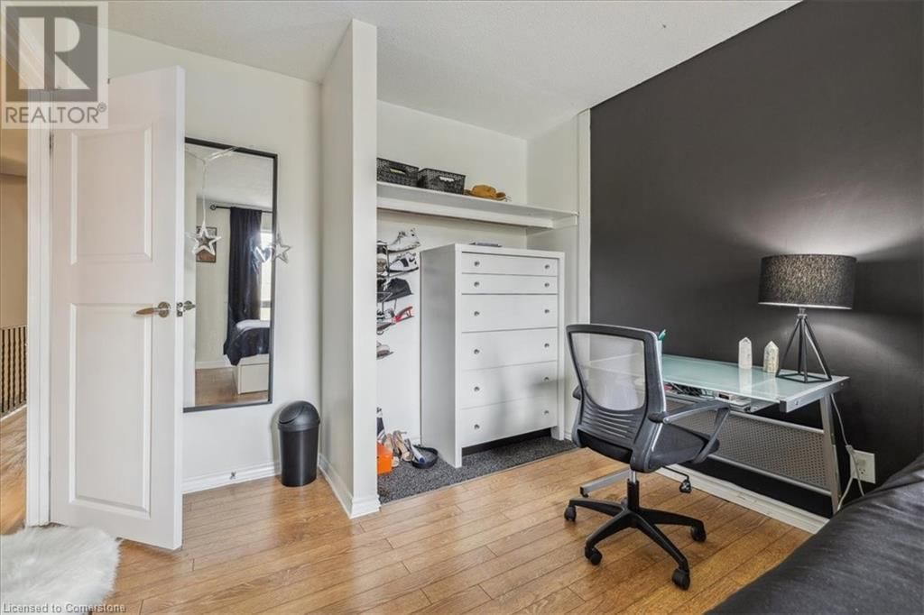 150 - 2301 CAVENDISH DRIVE Image 30