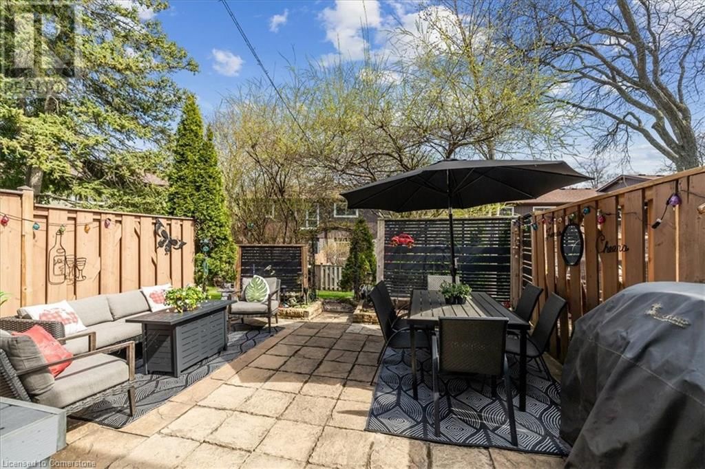 150 - 2301 CAVENDISH DRIVE Image 39