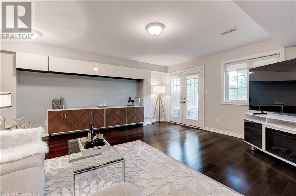 5 - 230 PAISLEY BOULEVARD WEST Image 32