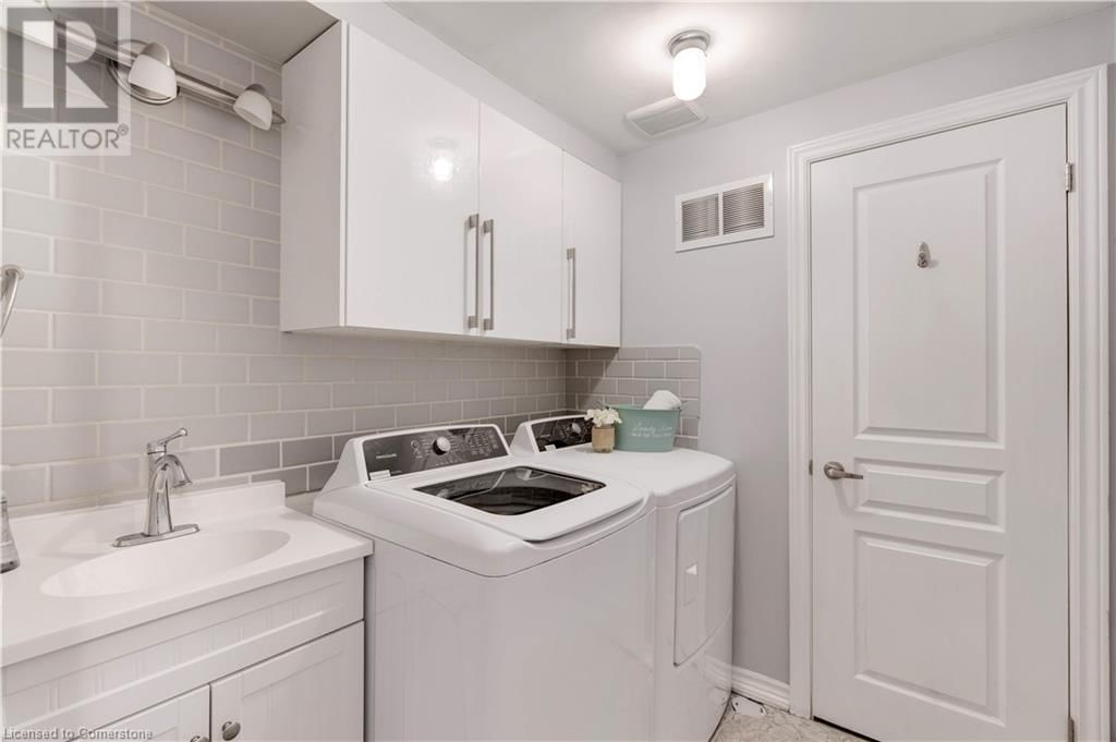 5 - 230 PAISLEY BOULEVARD WEST Image 33