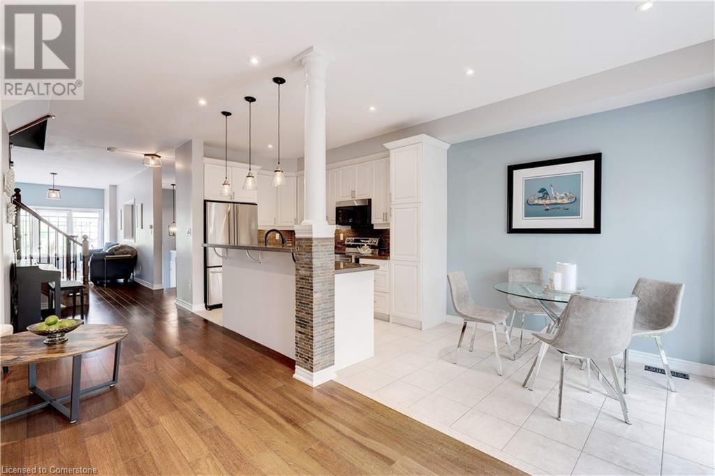 5 - 230 PAISLEY BOULEVARD WEST Image 5