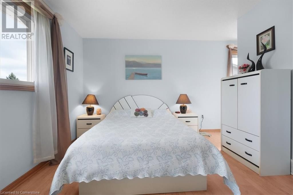 7994 OAKRIDGE DRIVE Image 18