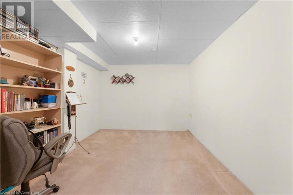 7994 OAKRIDGE DRIVE Image 33