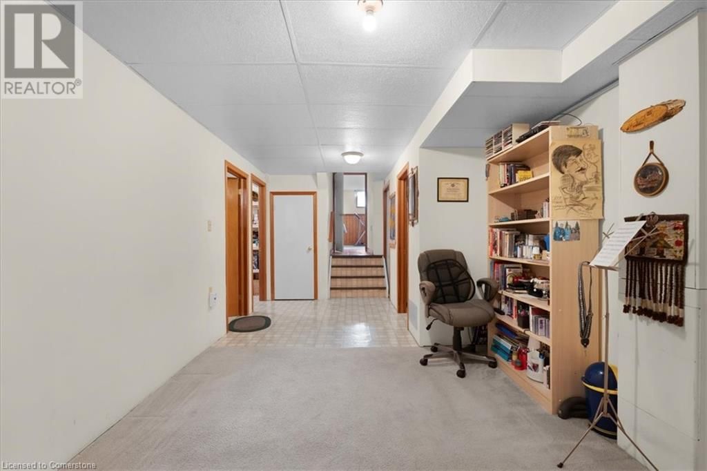 7994 OAKRIDGE DRIVE Image 34