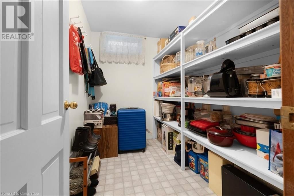 7994 OAKRIDGE DRIVE Image 36