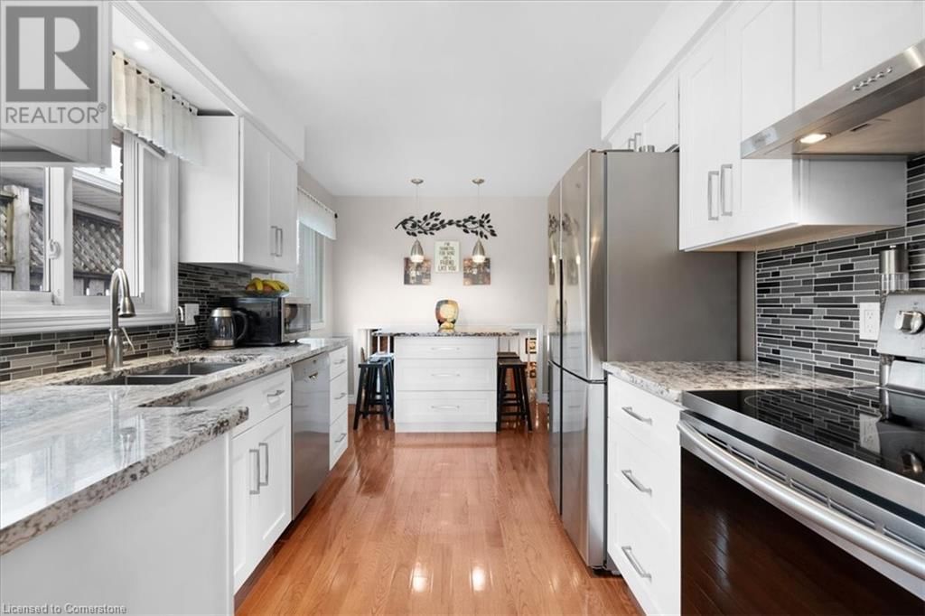 7994 OAKRIDGE DRIVE Image 9