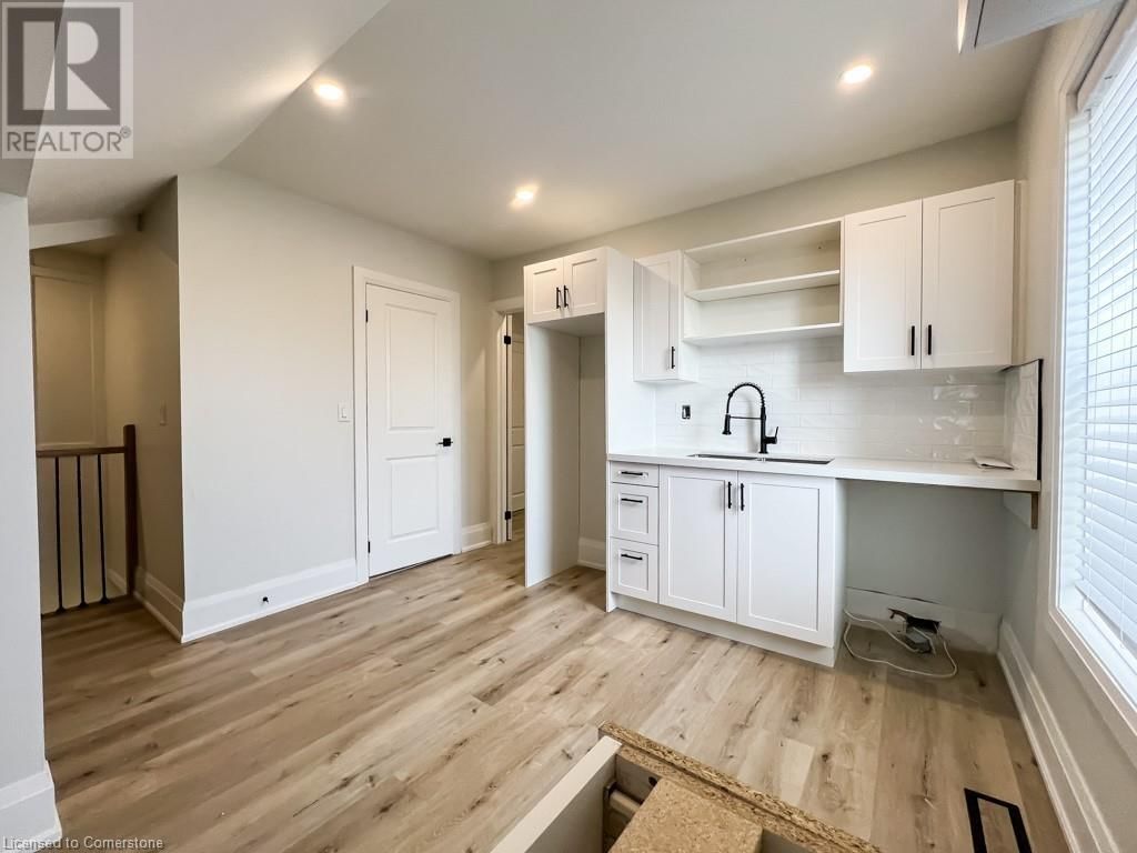 3 - 396 BARTON STREET Image 1