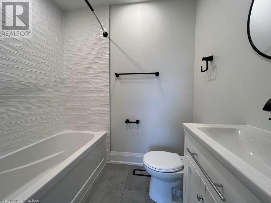 3 - 396 BARTON STREET Image 9
