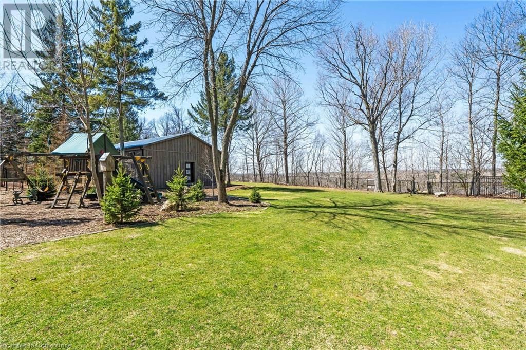203 EAST RIVER ROAD Image 42