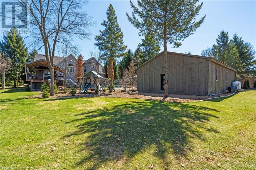 203 EAST RIVER ROAD Image 43