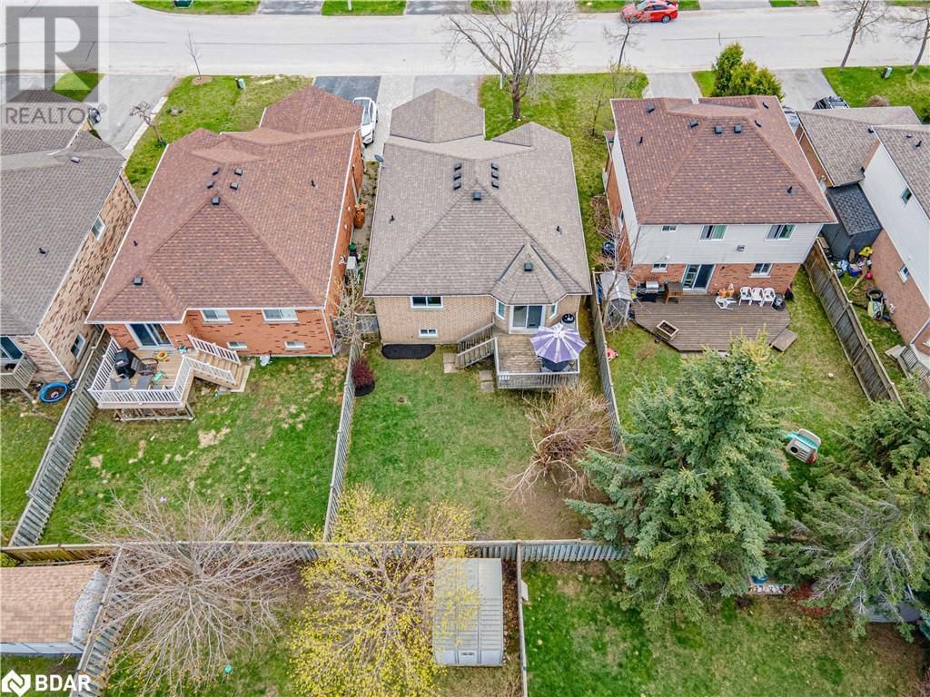 36 LESLIE AVENUE Image 33