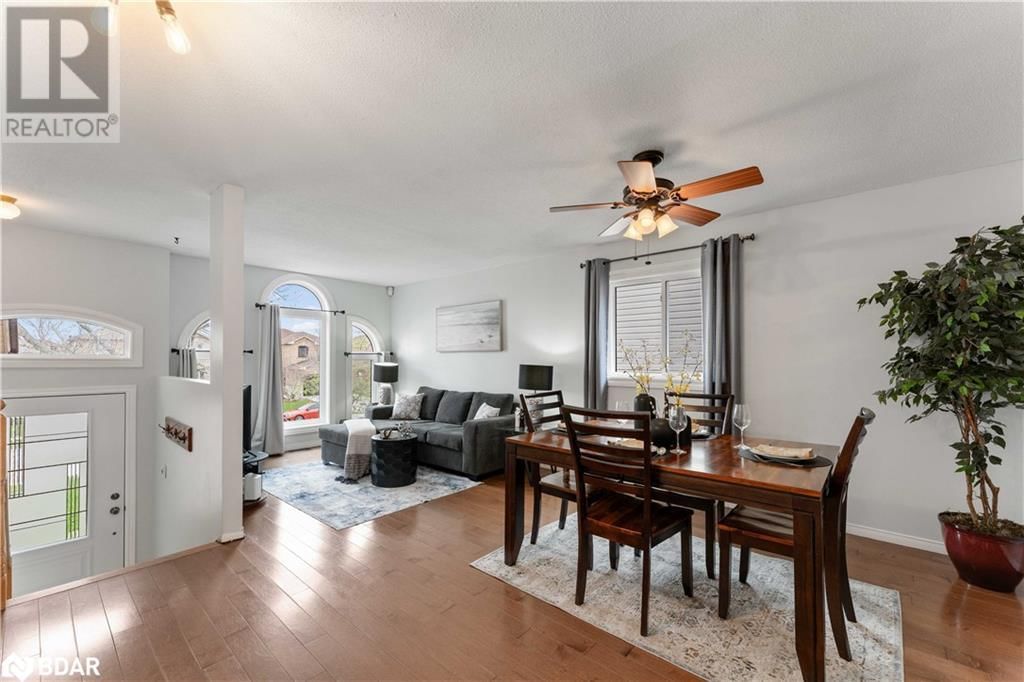 36 LESLIE AVENUE Image 5