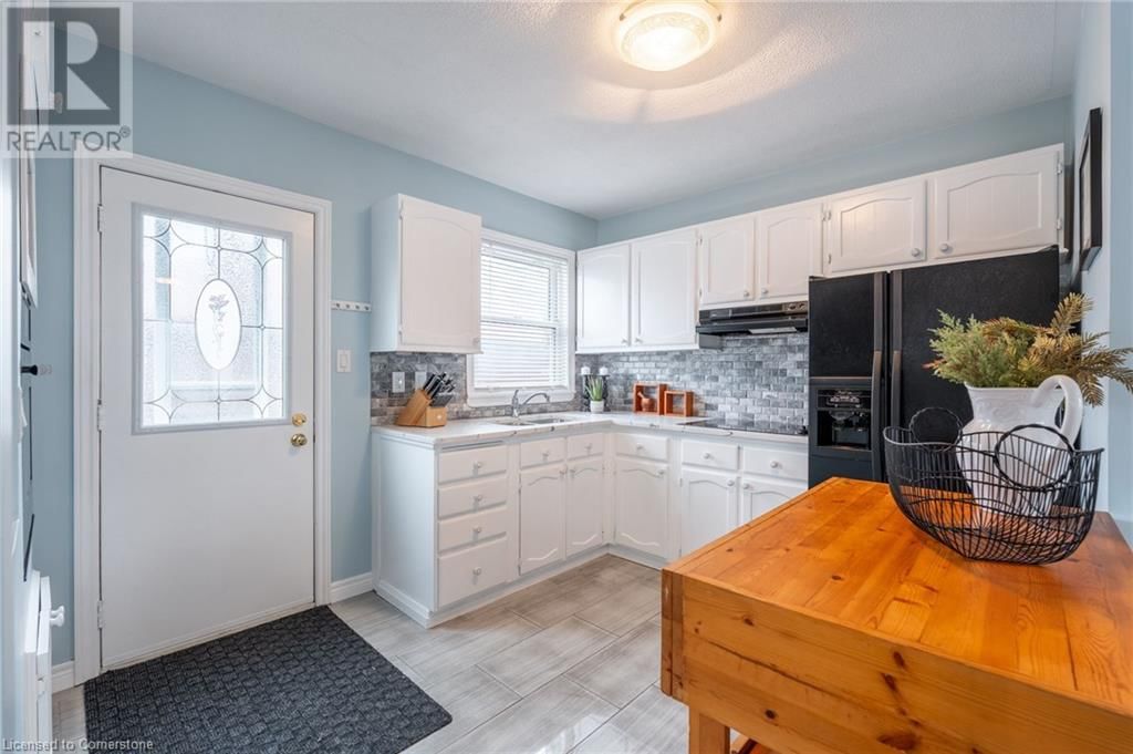 668 BURGESS AVENUE Image 11
