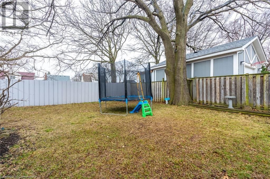 668 BURGESS AVENUE Image 37