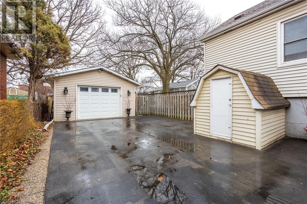 668 BURGESS AVENUE Image 40