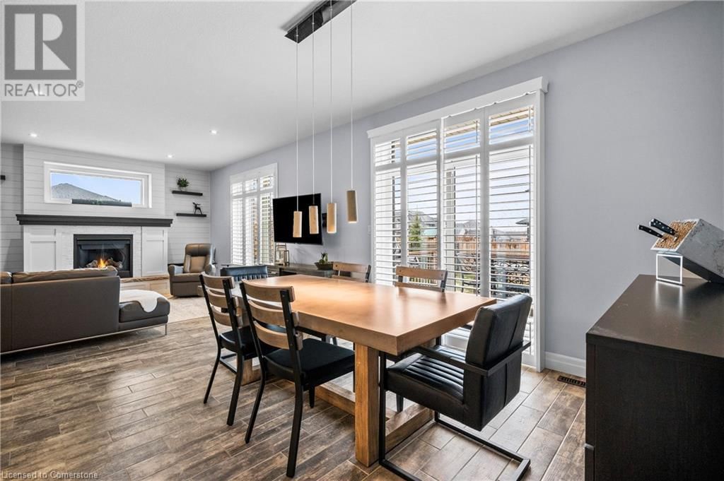 100 TAMARACK BOULEVARD Image 19