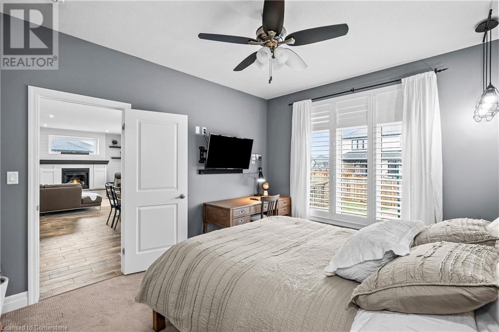 100 TAMARACK BOULEVARD Image 21