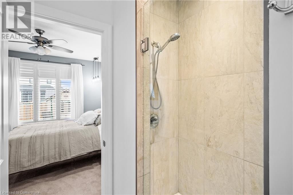 100 TAMARACK BOULEVARD Image 25
