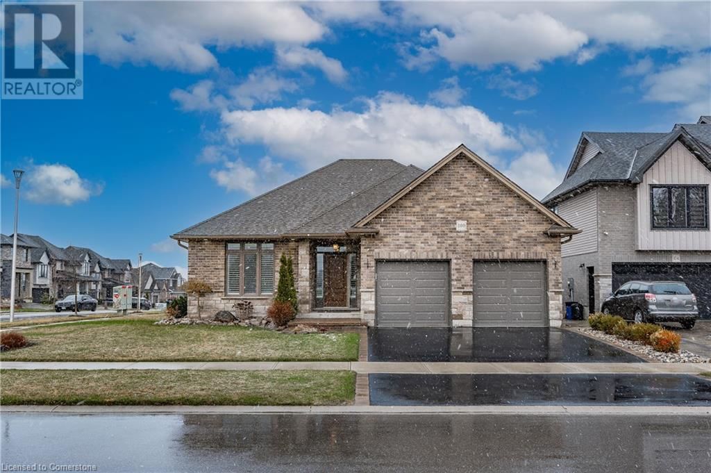 100 TAMARACK BOULEVARD Image 4