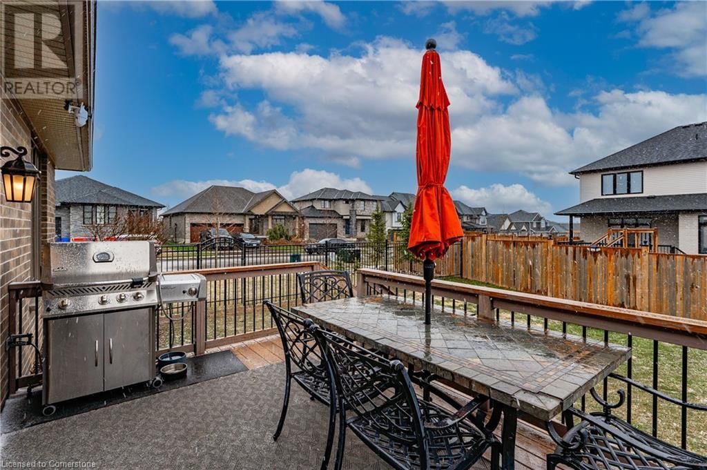100 TAMARACK BOULEVARD Image 43