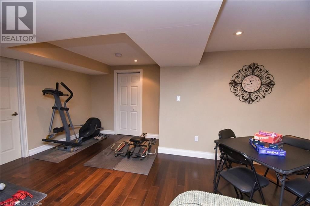 3219 HAZELWOOD AVENUE Image 34