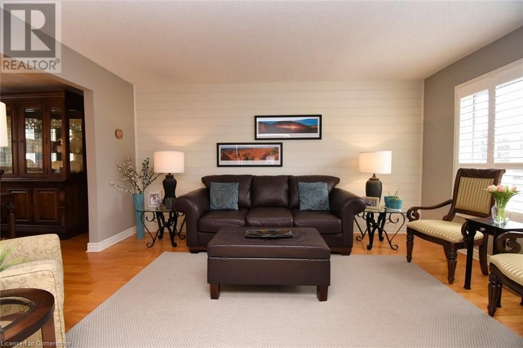 3219 HAZELWOOD AVENUE Image 6