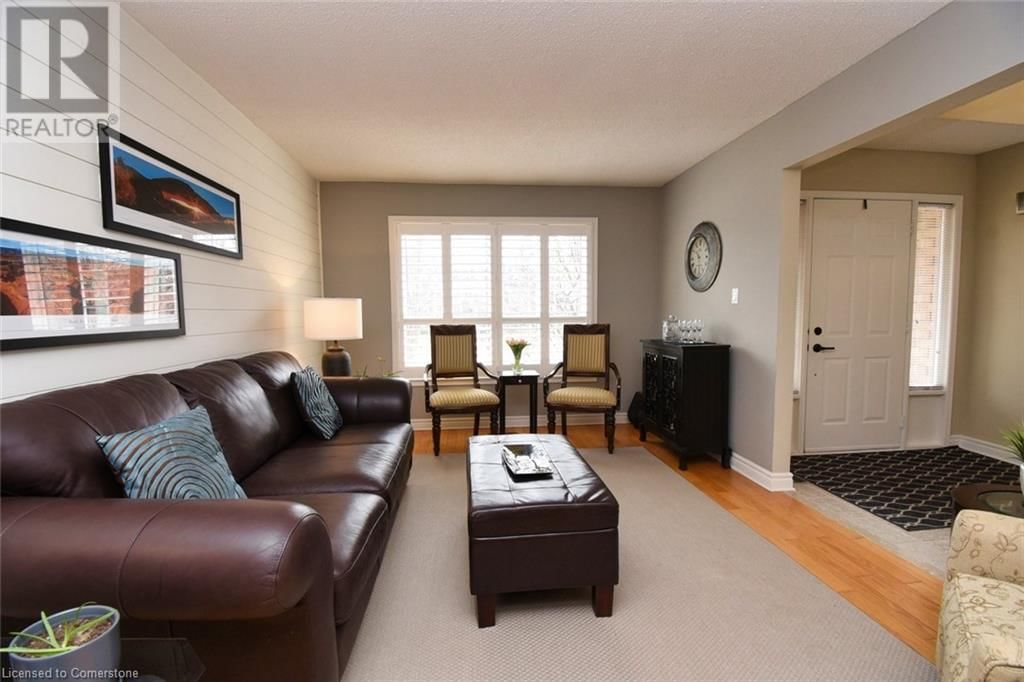 3219 HAZELWOOD AVENUE Image 8